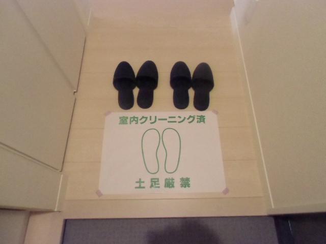 Ｒｏｏｍｓ武蔵浦和1階 玄関