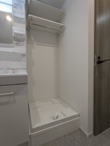 ラグゼフラット東六郷0105号室 洗面