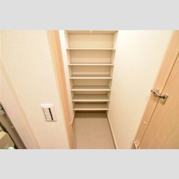 パーシモン101号室 シューズクローク