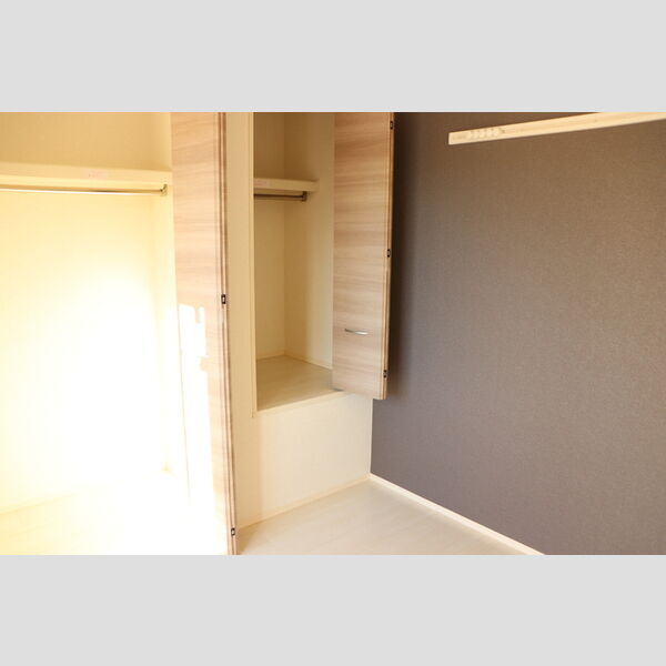 メゾン青井201号室 洋室