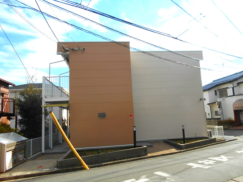 レオパレス美春の外観画像