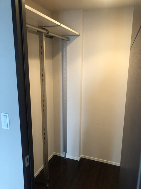 パークタワーグランスカイ2105号室 収納