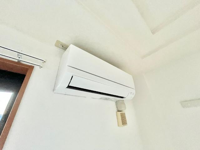 メゾン・ラクウショウ エアコン