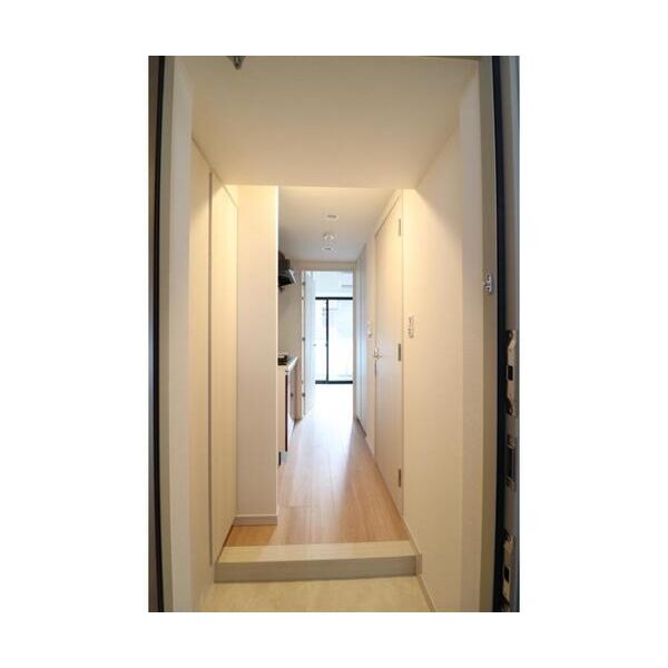 Zest横浜301号室 玄関