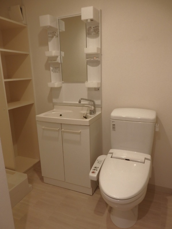 ルームス市川(E-073)4階 トイレ