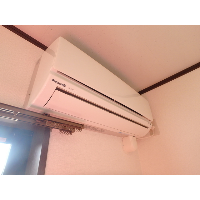 グリーンハイツ茅ヶ崎204号室 エアコン：新品に交換済み