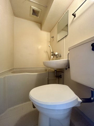 マック所沢コート601号室 洗面