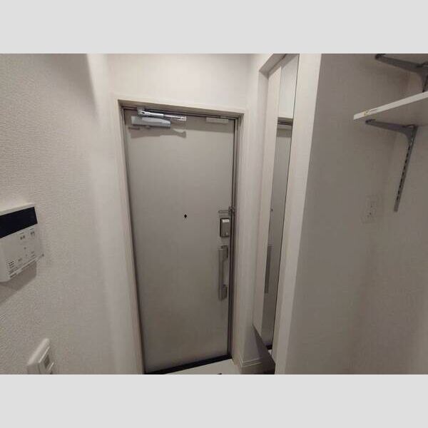 セレスティア北烏山106号室 玄関