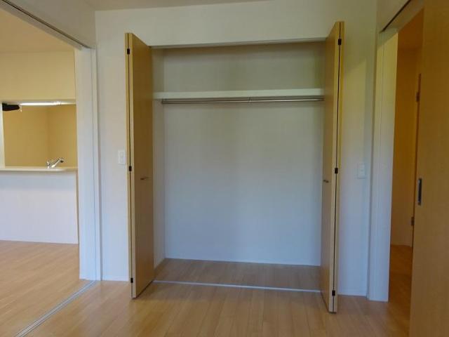 ローズハウス弐番館 収納