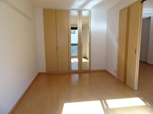 サクラスクェア 洋室