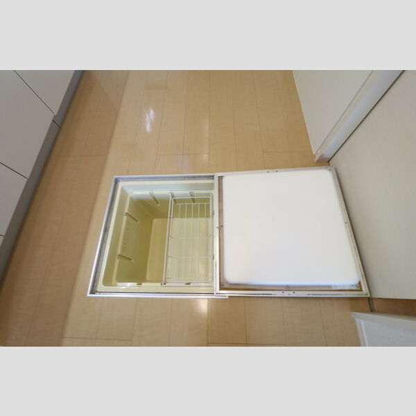 CASA瀬又 床下収納