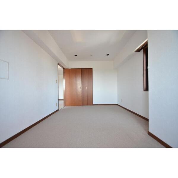 綾東ヴィレッジ弐番館 リビング