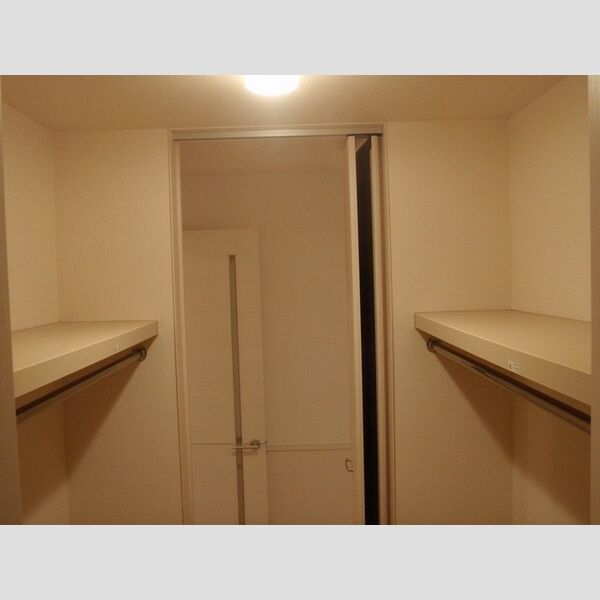 プレミアーレ301号室 ウォークスルースクリーン