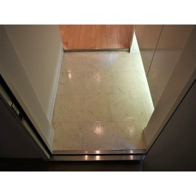 ルクレ新川レジデンス1105号室 玄関