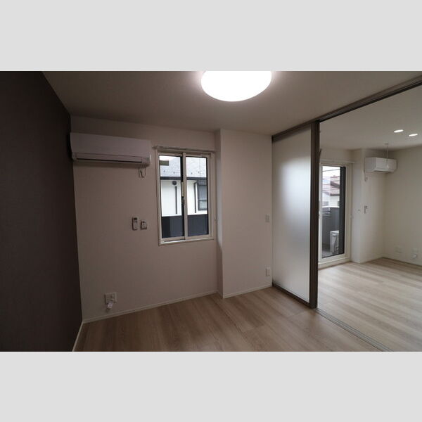 ユートリー　Ⅲ201号室 洋室