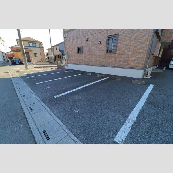 パティオ　リラ201号室 駐車場