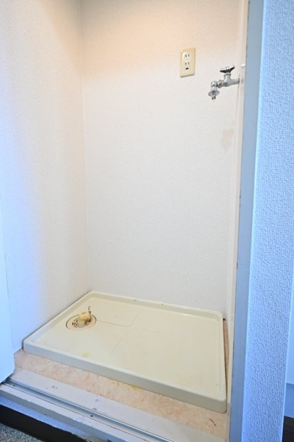 スカイコート西荻窪 室内洗濯機置場