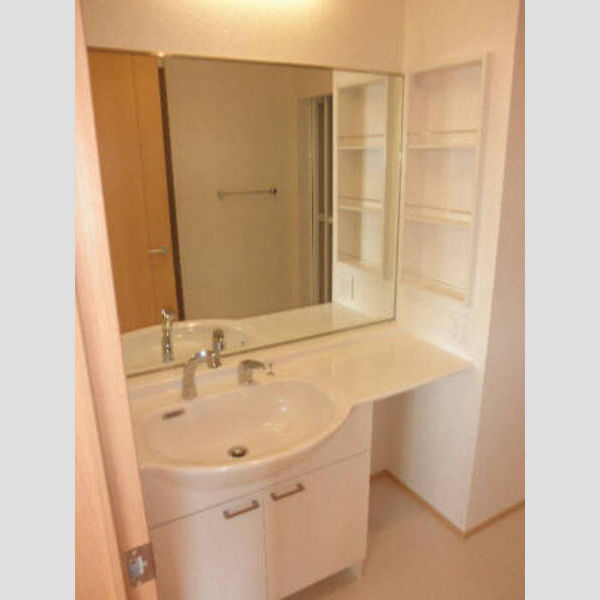 メゾンソレイユ201号室 朝シャンらくらく洗髪洗面化粧台!