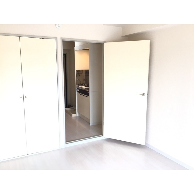 シャトール田口片倉202号室 内観