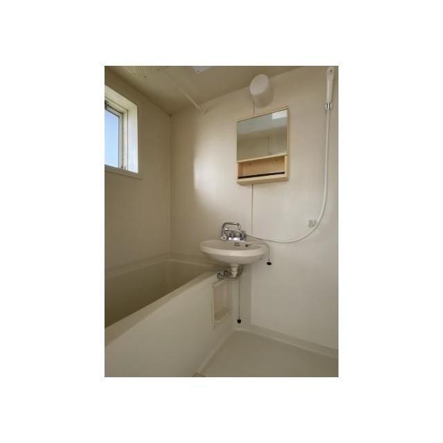 アイビーコート1階 玄関