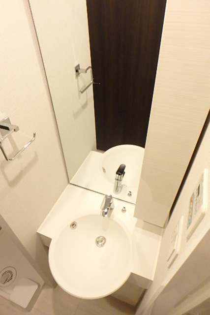 グランド・ガーラ川崎西口8階 独立洗面所