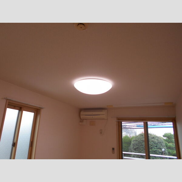 ヴェリタ サクラーレ203号室 居室照明