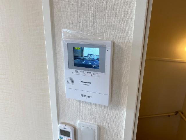 ソラーレ市川 カメラ付インターホン