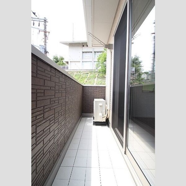 レフィナード バルコニー