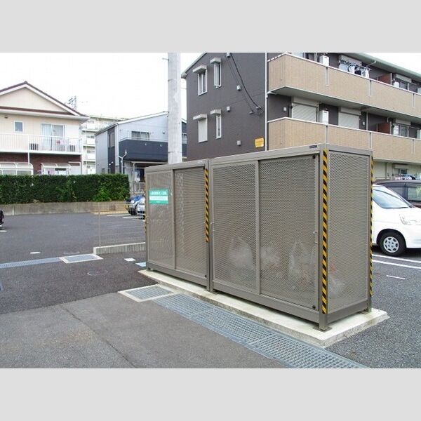 ビッグベン・ラピス ゴミストッカー