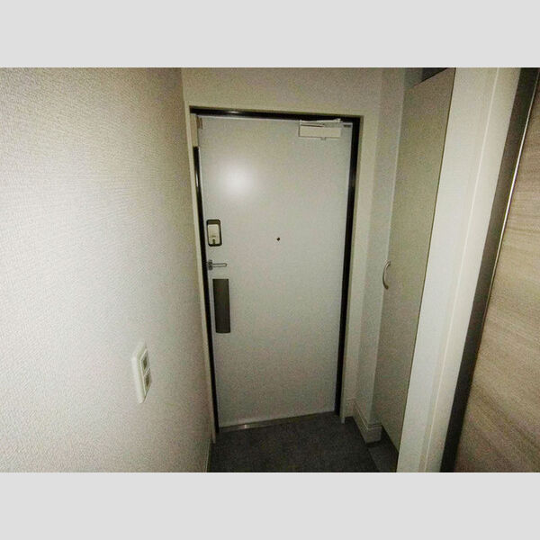 アヴァンス北烏山 102号室　玄関