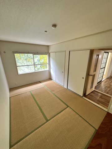 ラフォーレ金沢202号室 寝室