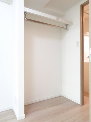 ＡＺＥＳＴ阪東橋401号室 収納