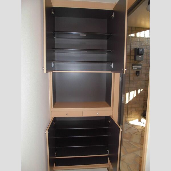 フレスカ　Ⅰ/Ⅱ/Ⅲ/Ⅳ 玄関