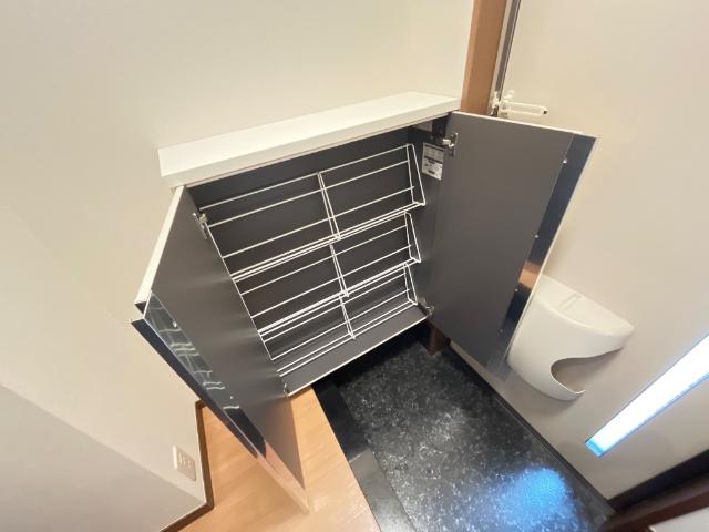 グリューネ　ハウス 下駄箱