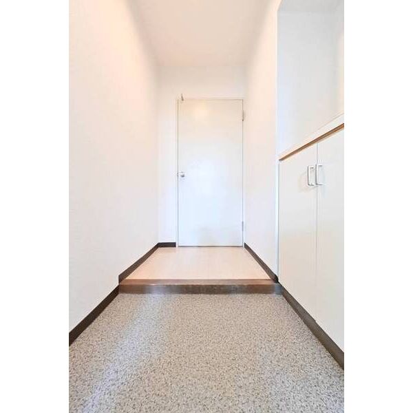 ジュネパレス茅ヶ崎第010101号室 玄関