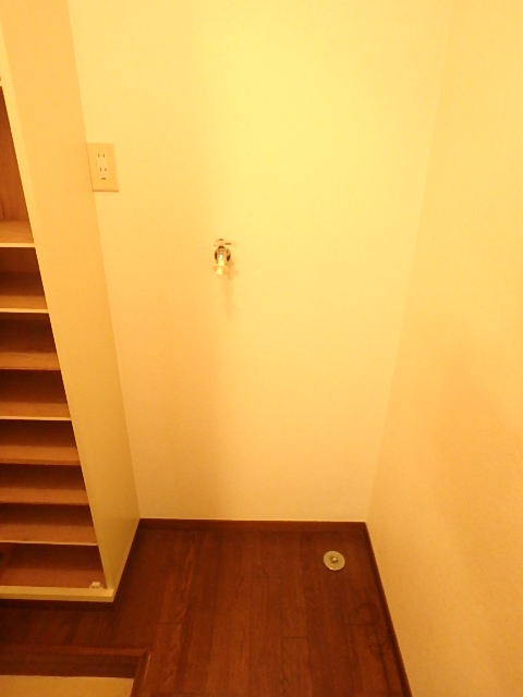 ブランドール早宮 洗濯機置場