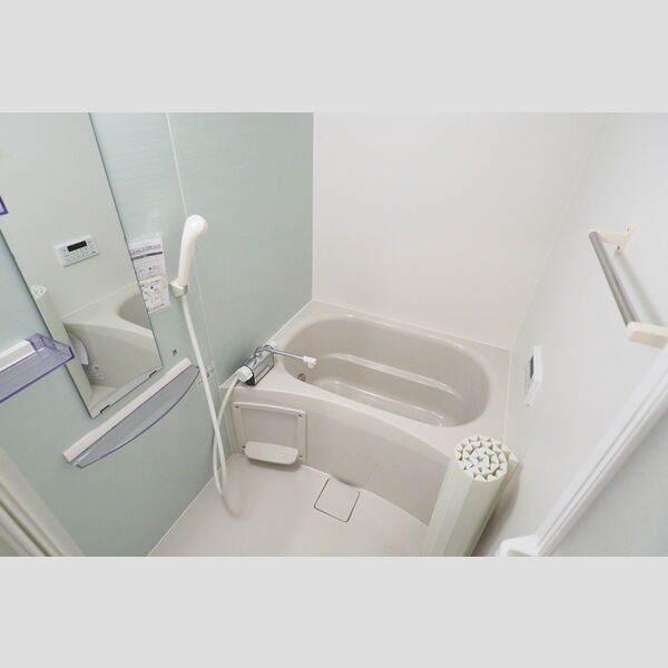 グラディーヴォレ106号室 浴室