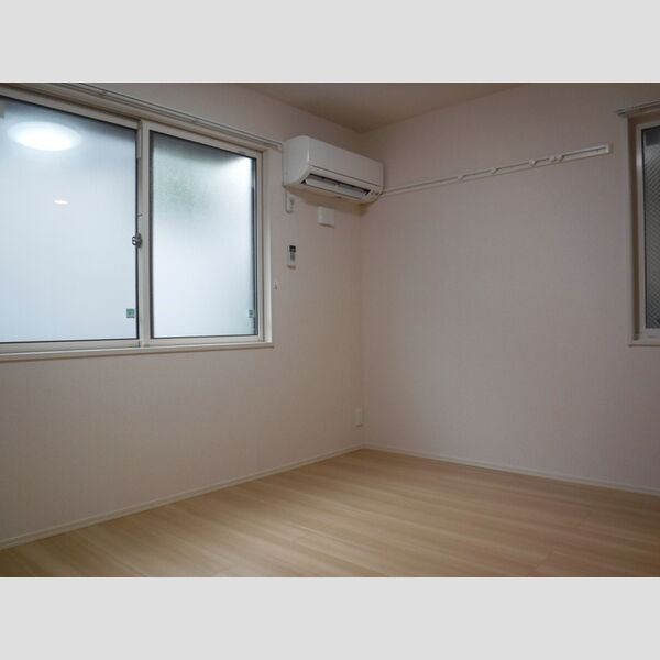 ラテル101号室 洋室