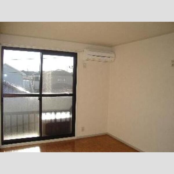 ルアール佐知川　壱番館 洋室(エアコン付)