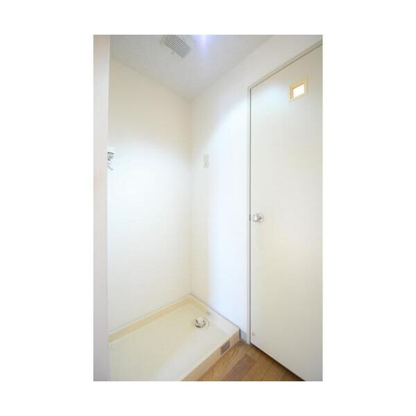 ルミエール堀切503号室 洗面