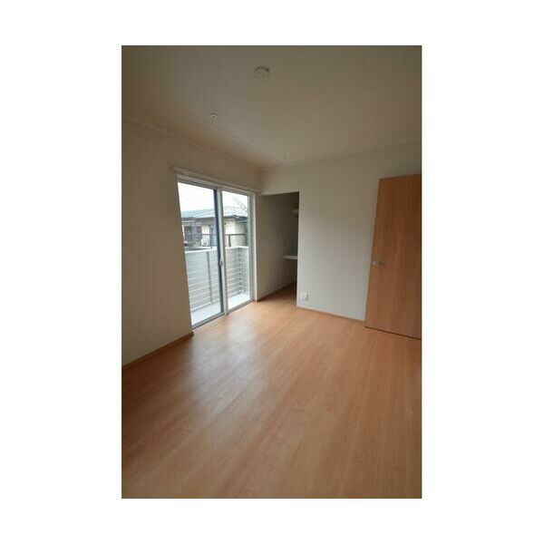 越谷市蒲生東町貸家 リビング