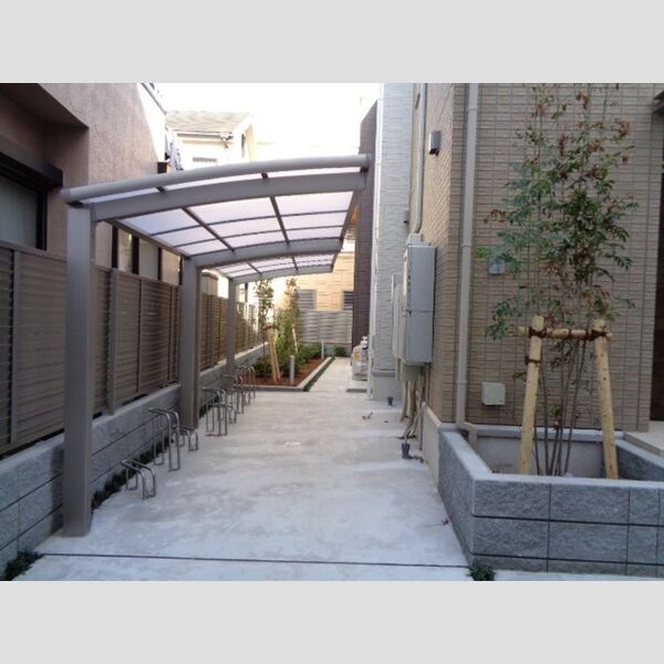 アンジュール南 駐輪場