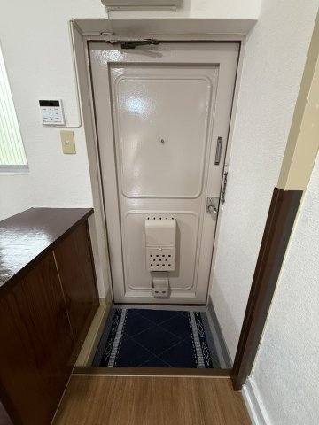 昭栄ホームズＡ棟0102号室 玄関
