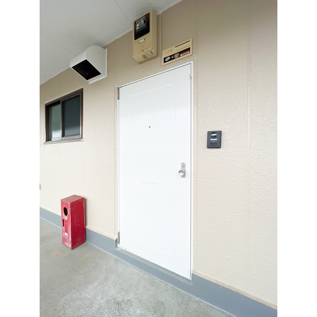リブレス金町東水元　旧　第六竹石マンション304号室 玄関
