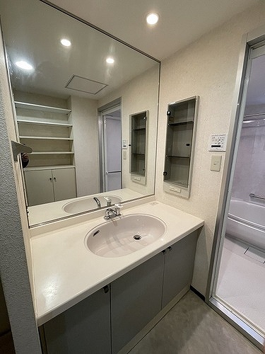 ベルシャトゥ東浦和 洗面台　清掃前