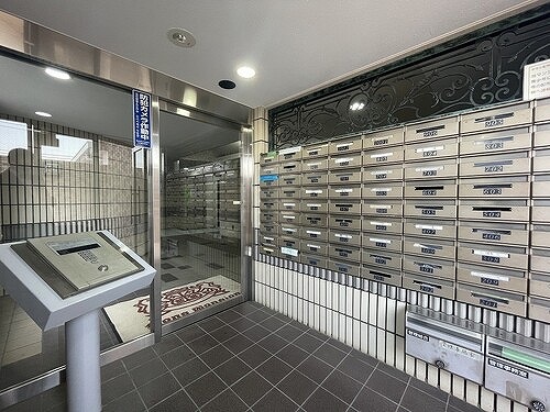 ライオンズマンション西が丘南10階 オートロック　※2023年3月撮影の写真