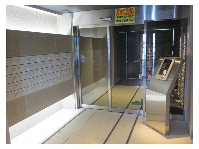 ライズコート住吉404号室 エントランス