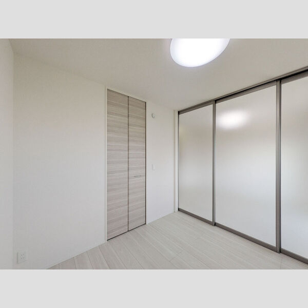 ソレイユ105号室 洋室