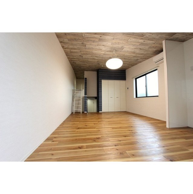 ｌｉｆｅｓｈｉｐ　ＡA21号室 リビング