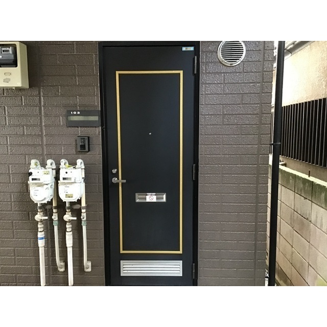 K.Y.O.N103号室 玄関